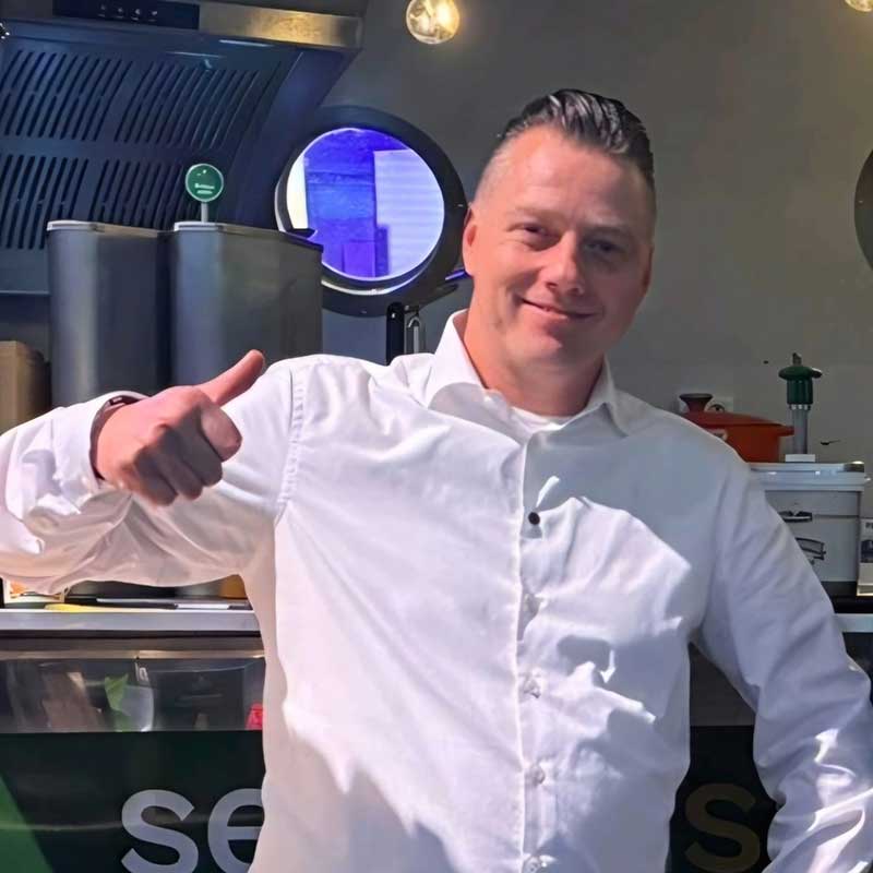 Tommie Jordaans ist beim Kulinarischen Laufhaus 2026 in Duisburg in der faktorei21 dabei
